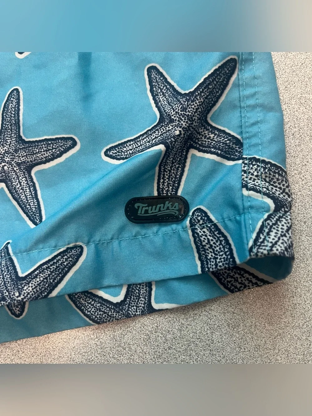 Trunks Surf & Swim Co Blue Starfish Print Swim Trunks Men's Size Medium